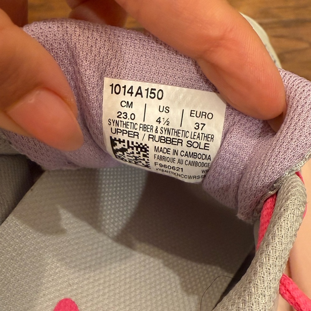 ASICS Runners - Picture 9 of 10